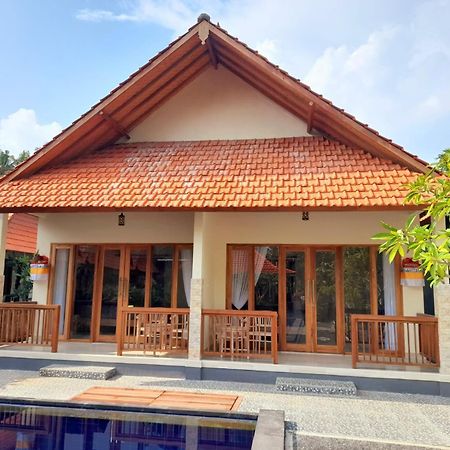 Toyapakeh Sindhu Mesari Bungalow מראה חיצוני תמונה