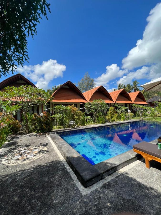 Toyapakeh Sindhu Mesari Bungalow מראה חיצוני תמונה